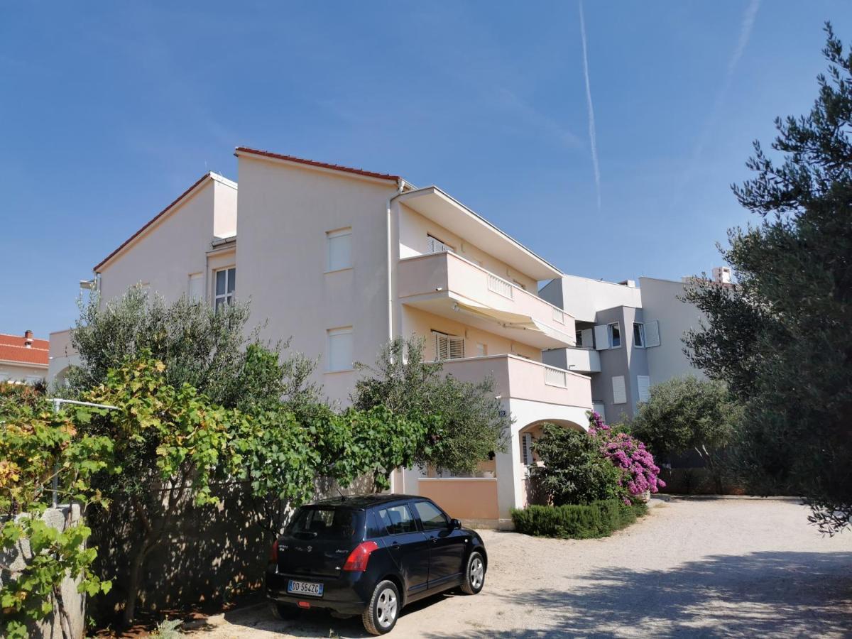 Apartment Dony - Ticic Novalja Dış mekan fotoğraf